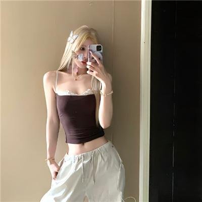 玉女撩春